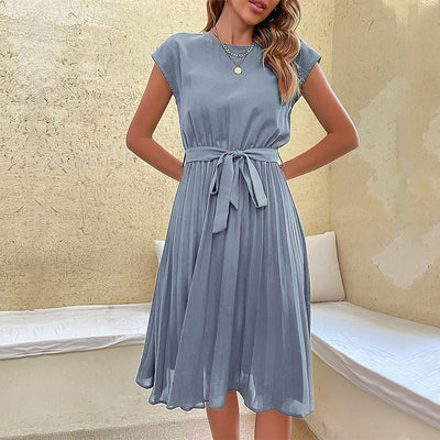 Women's pleated midi dress with elegant belt - Julieta