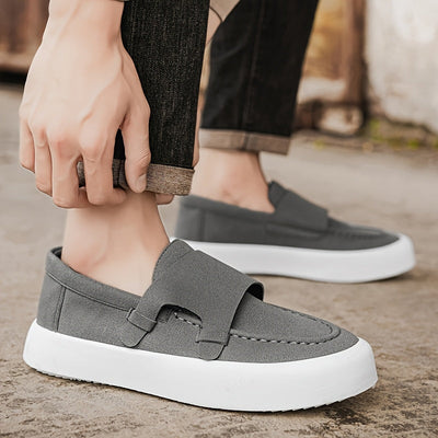 Orthopedic shoe with strap - Lino