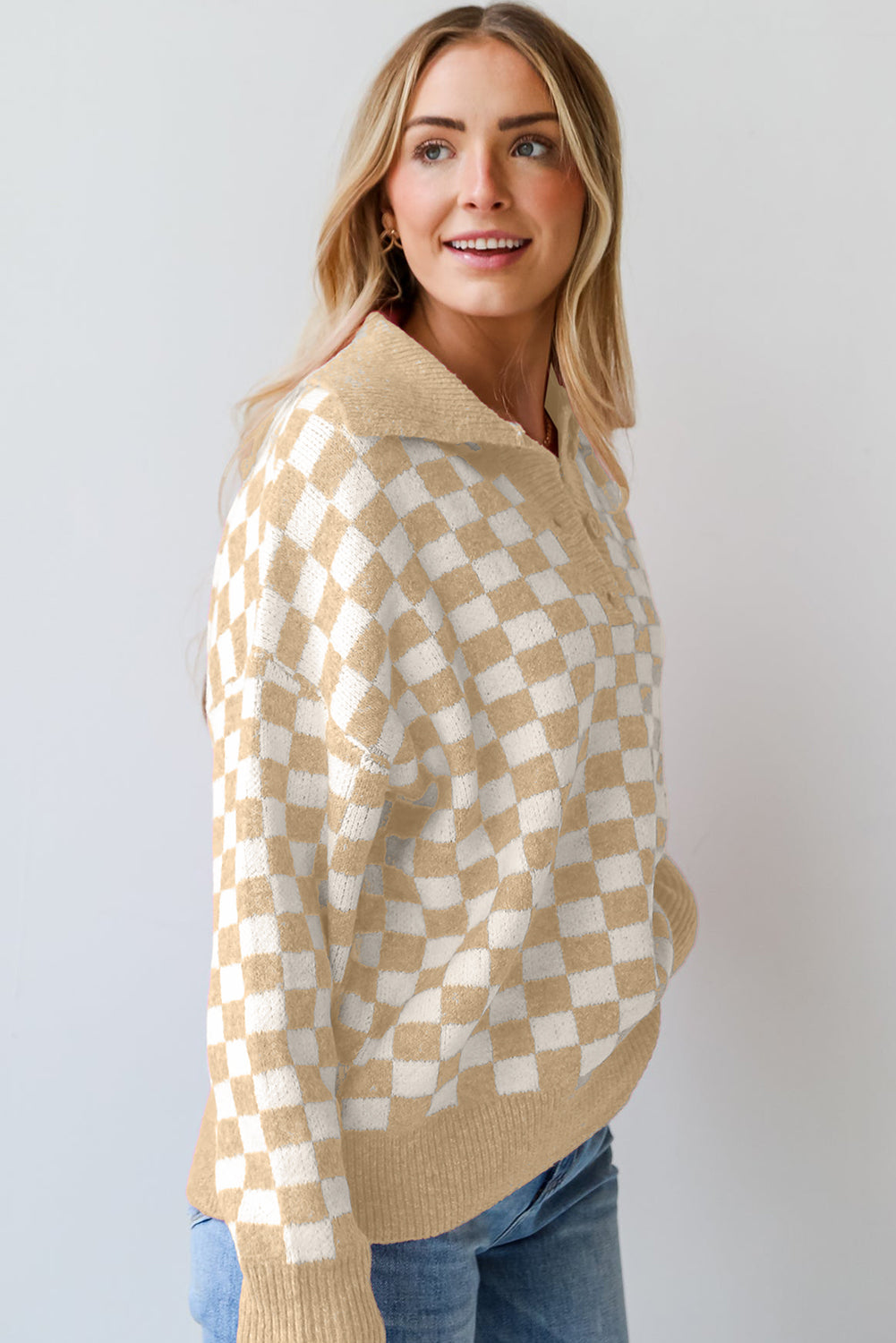 Aude - Checked V-neck jumper with buttons and dropped shoulders