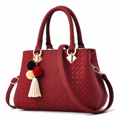 Elegant textured handbag - Mandala