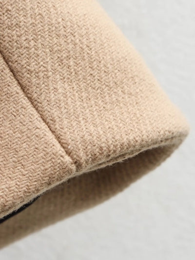 Scarlett - Vintage coat with fashionable collar