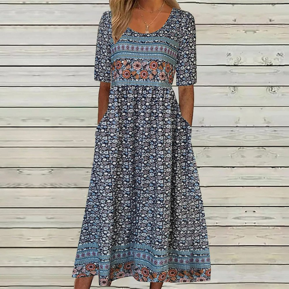 Youthful midi dress with a round neckline and side pocket