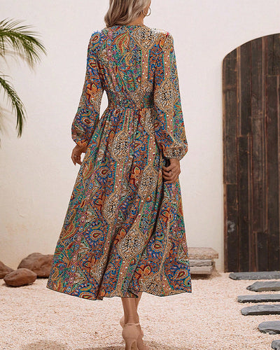Gina - Elegant dress with colourful paisley pattern