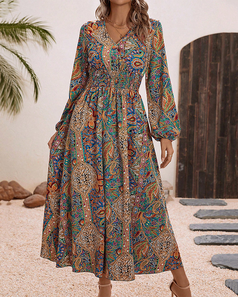 Gina - Elegant dress with colourful paisley pattern