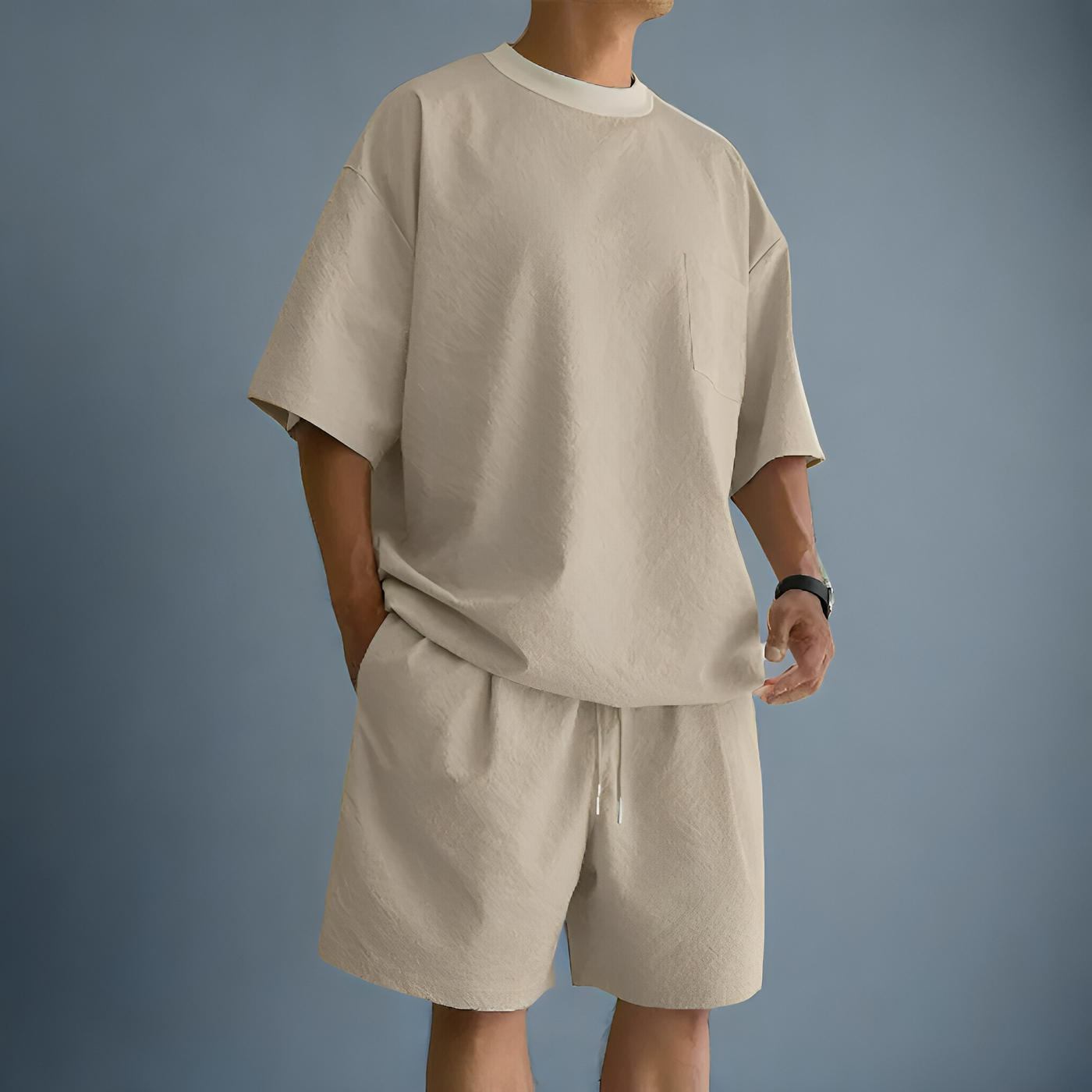 Fashionable men's leisure set in classic colours