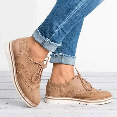Elegant leather shoes with laces - Alisa