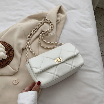 Quilted bag with chain - Noelia