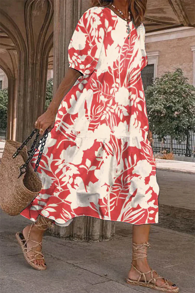 Dress with fluttering skirt ideal for a feminine and romantic look