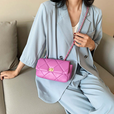 Quilted bag with chain - Noelia