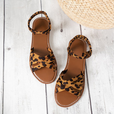 Women's flat sandals with leopard print cross straps - Leira