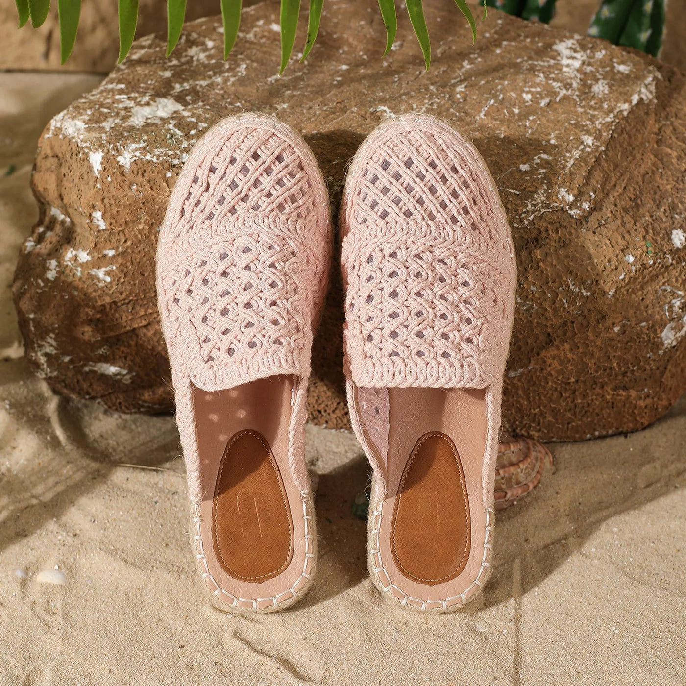 Good - slippers with closed toe, hollow toe, round toe for summer