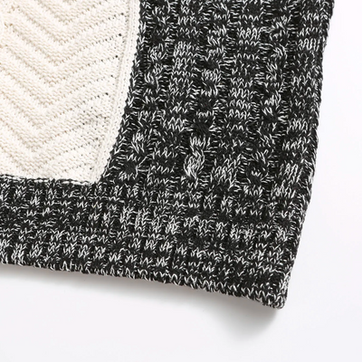 Miles - Comfortable men's hooded jumper with block pattern