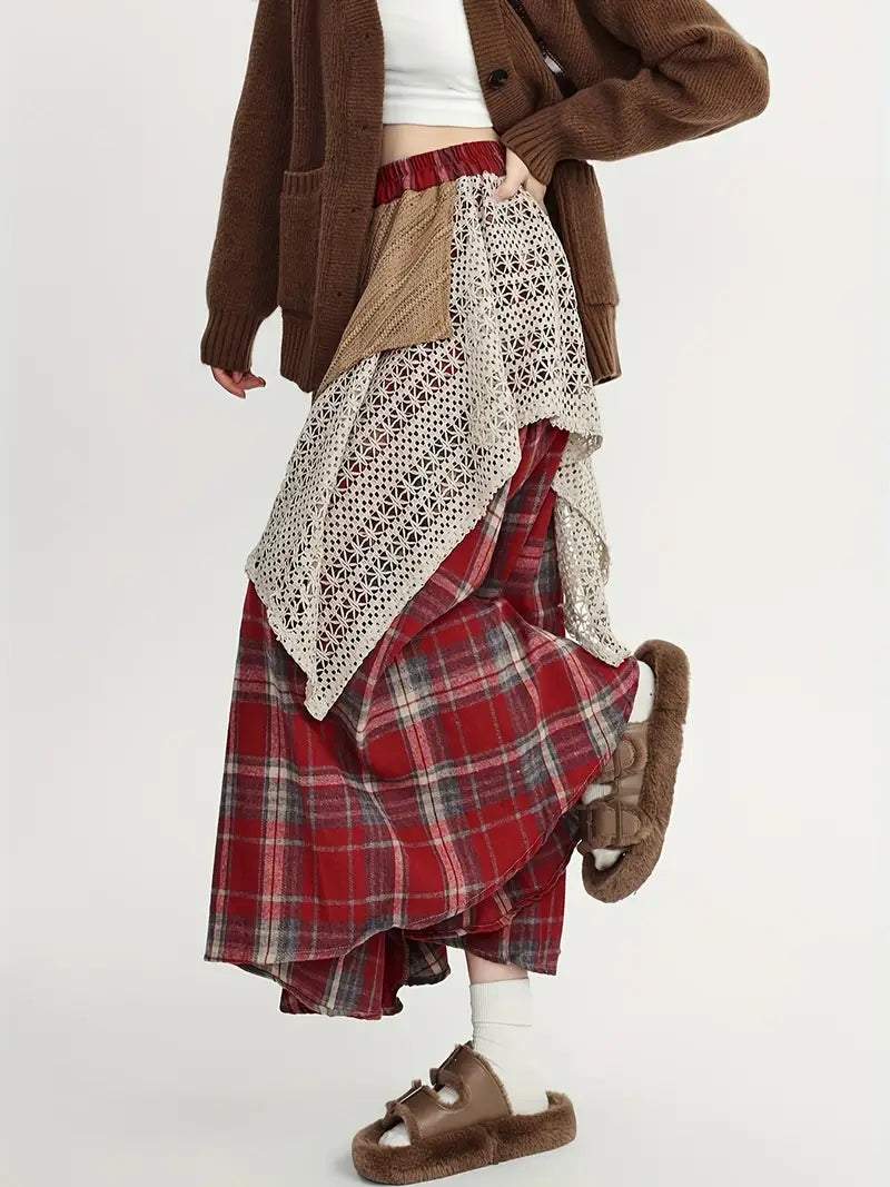 Asymmetrical long trapeze skirt, elegant and modern, perfect for a trendy, feminine look