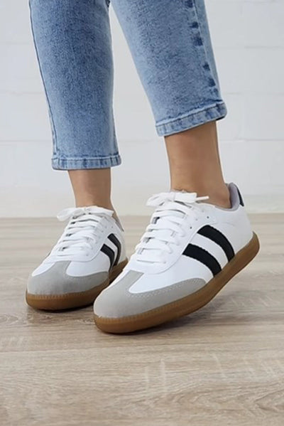 Katia - Flat striped sneakers with laces