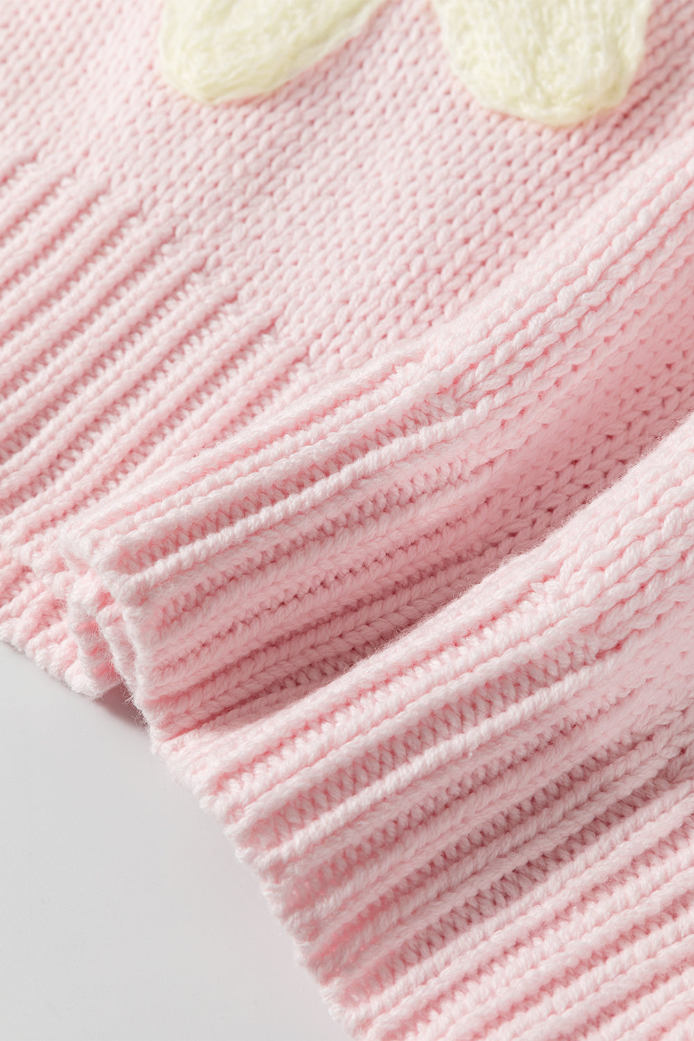 Colette - Jumper with floral embroidery, rose petals and threads