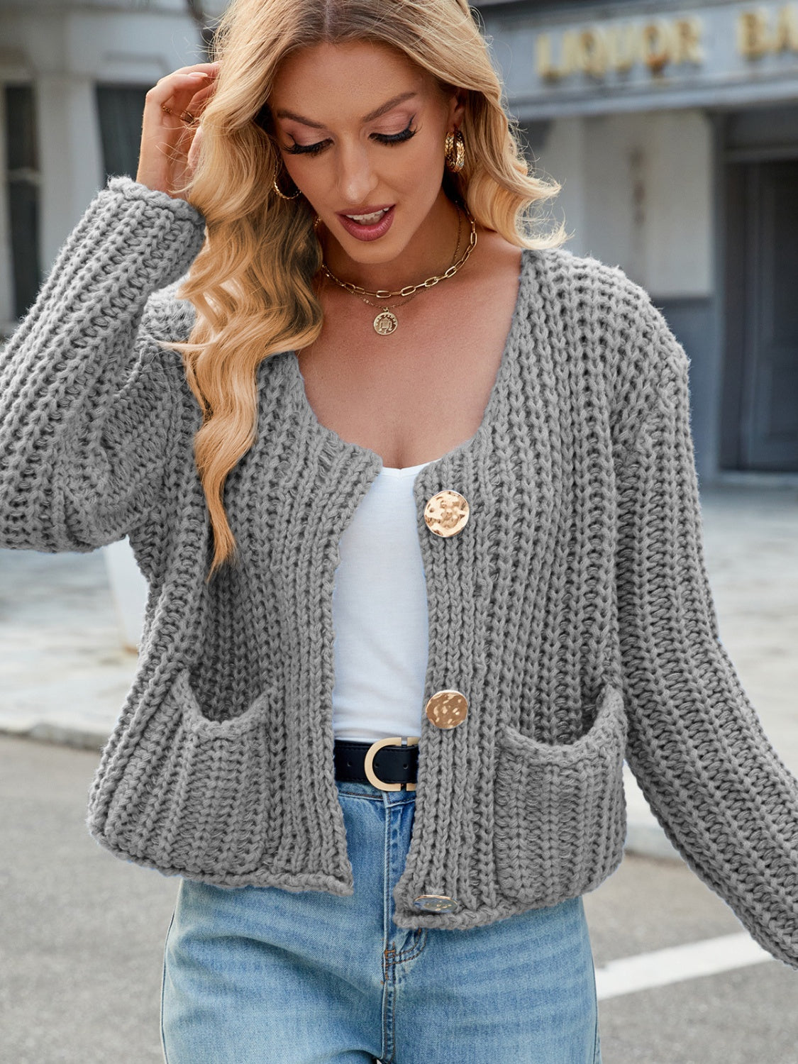 Women's Chunky Knit Buttoned Cardigan - V-Neck Pocket Design - Callista