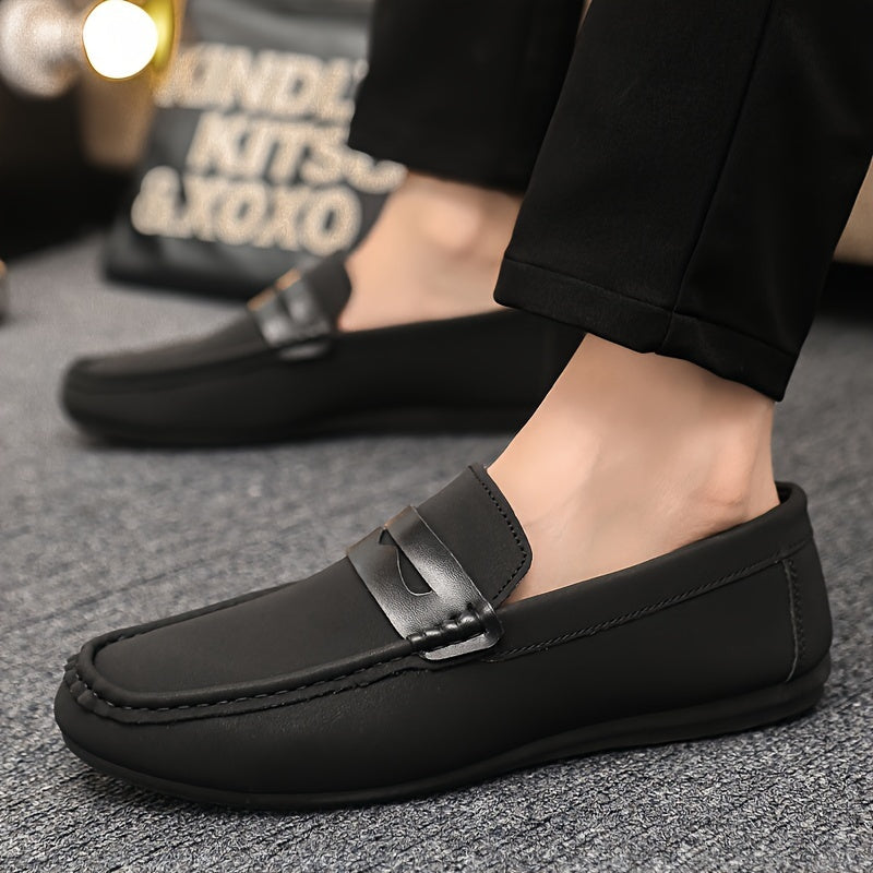 Elegant men's loafers in various colours
