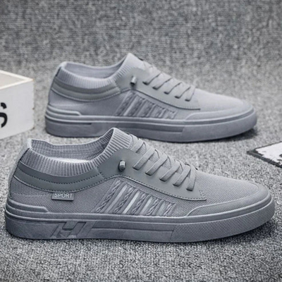 Lightweight casual sneakers for men