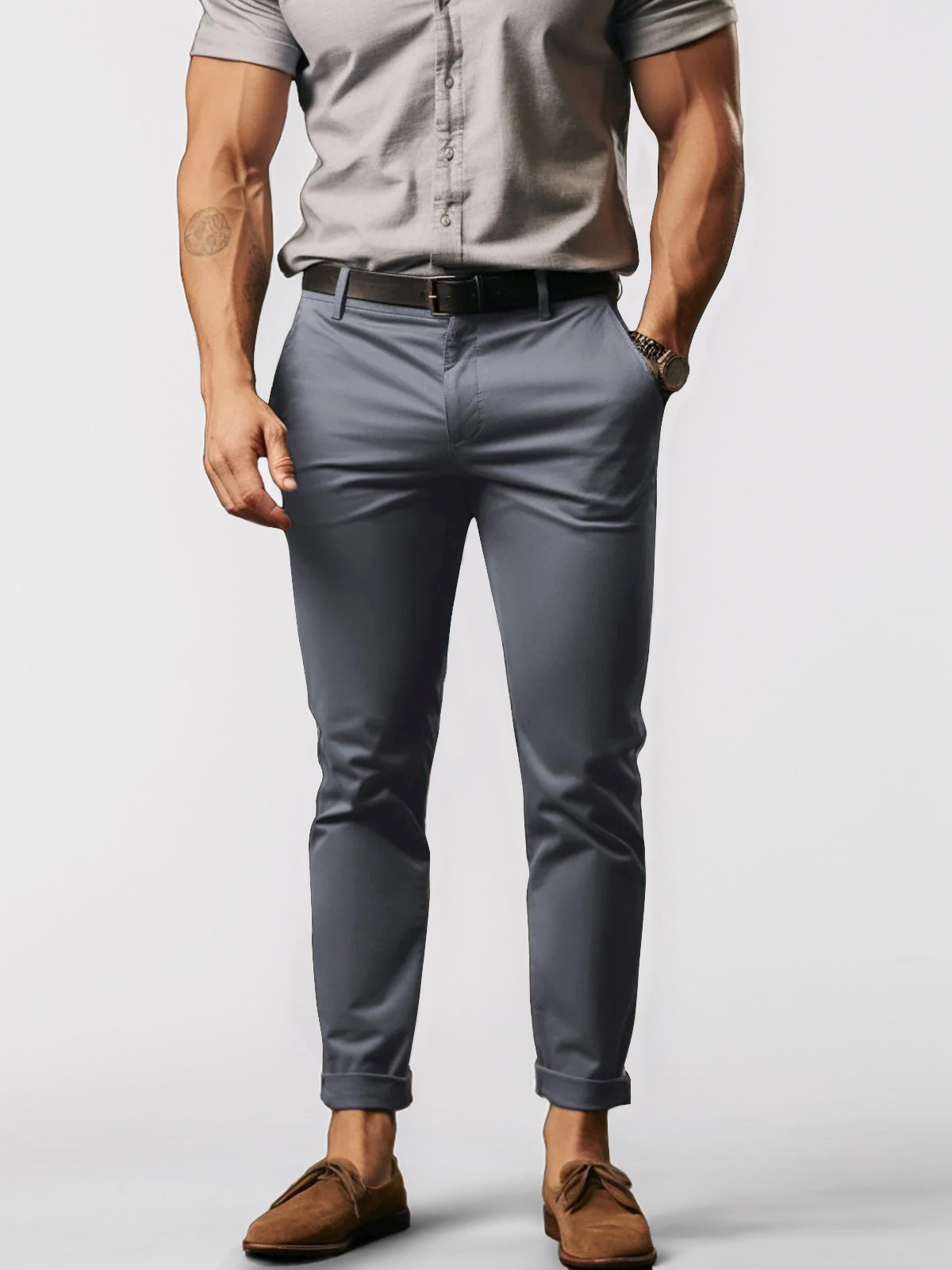 High-quality, stretchy men's chinos made from easy-care cotton-blend fabric