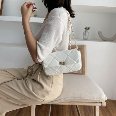 Quilted bag with chain - Noelia