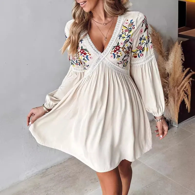 Scarlett - Bohemian short dress with flowers