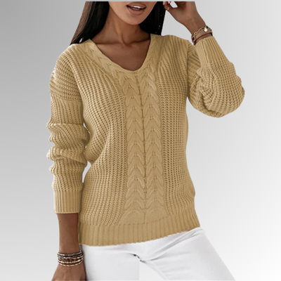 Marimar - Soft knitted jumper with cable knit pattern