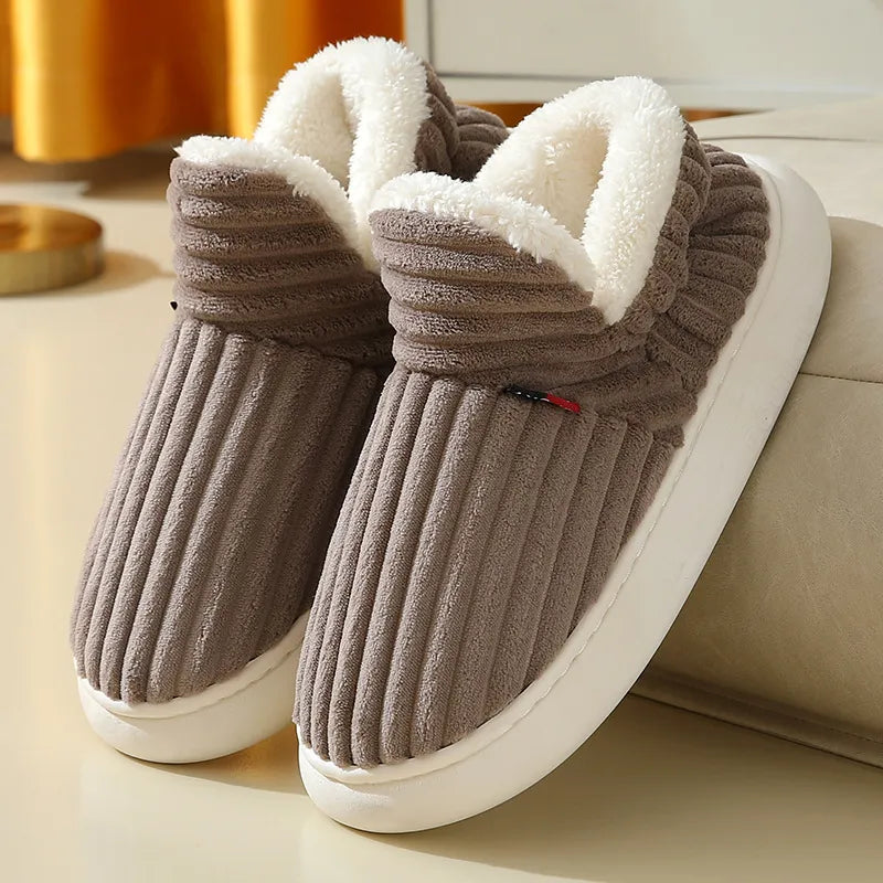 Cozzy - Comfortable plush slippers for indoors