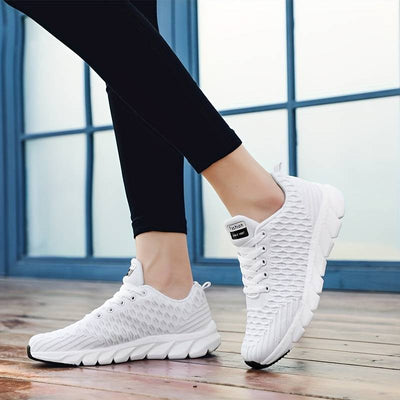 Comfortable women's trainers with memory foam