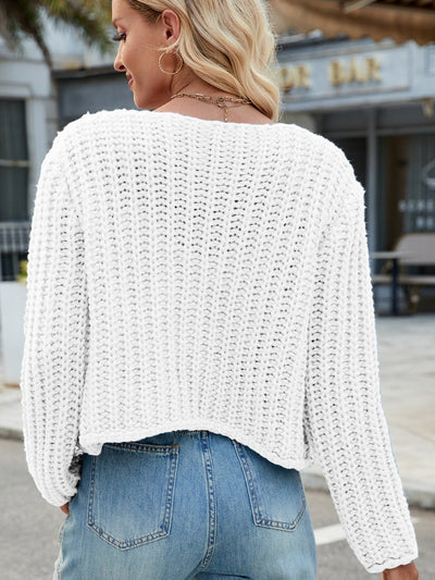 Women's Chunky Knit Buttoned Cardigan - V-Neck Pocket Design - Callista