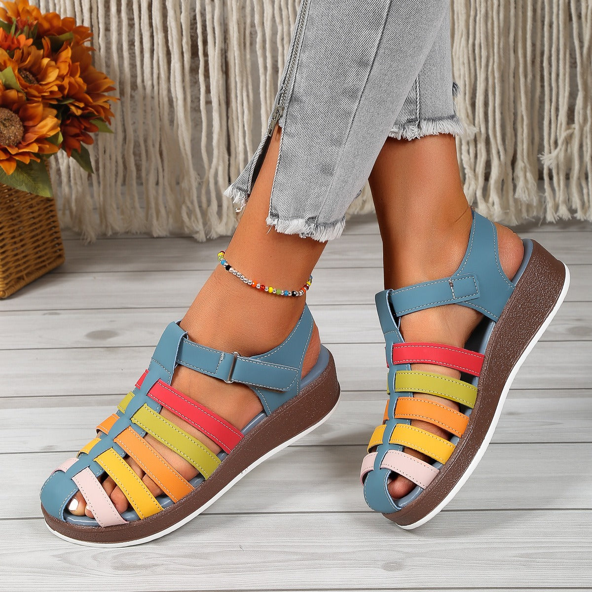 Multicoloured casual women's sandals with crossed straps and comfortable sole - Nayeli