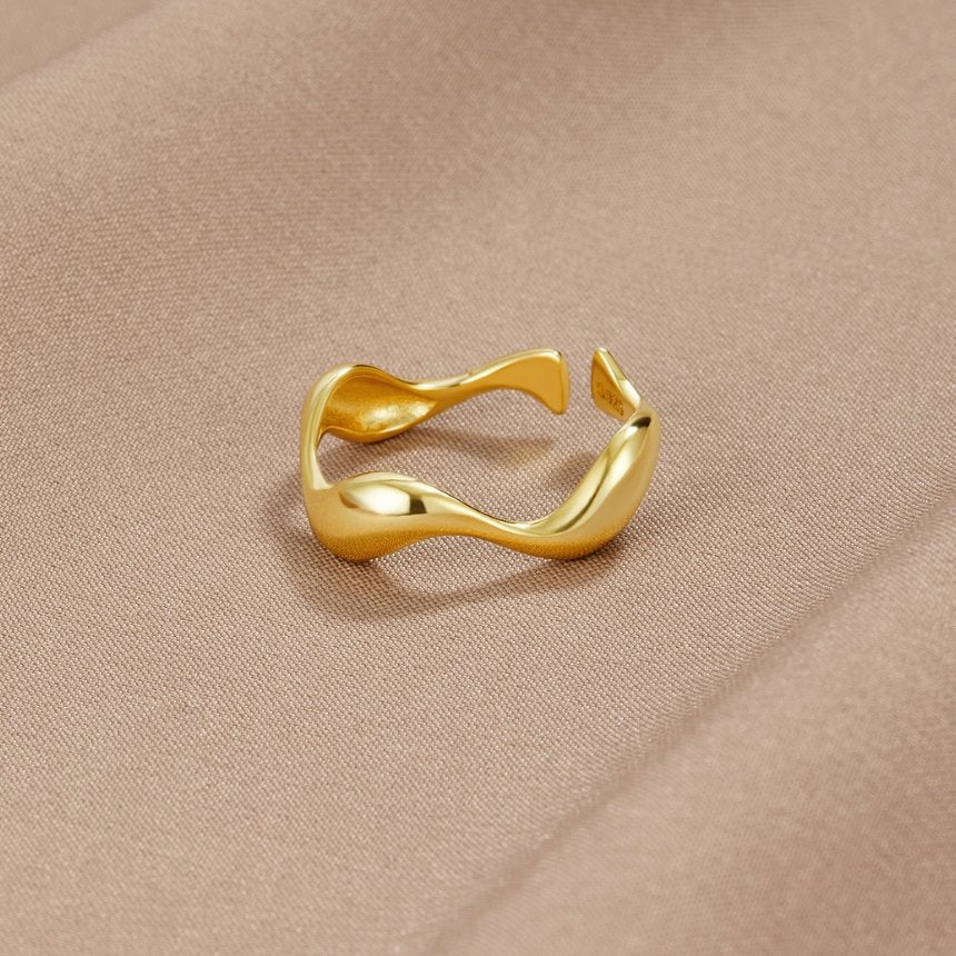 Gold Wave Ring