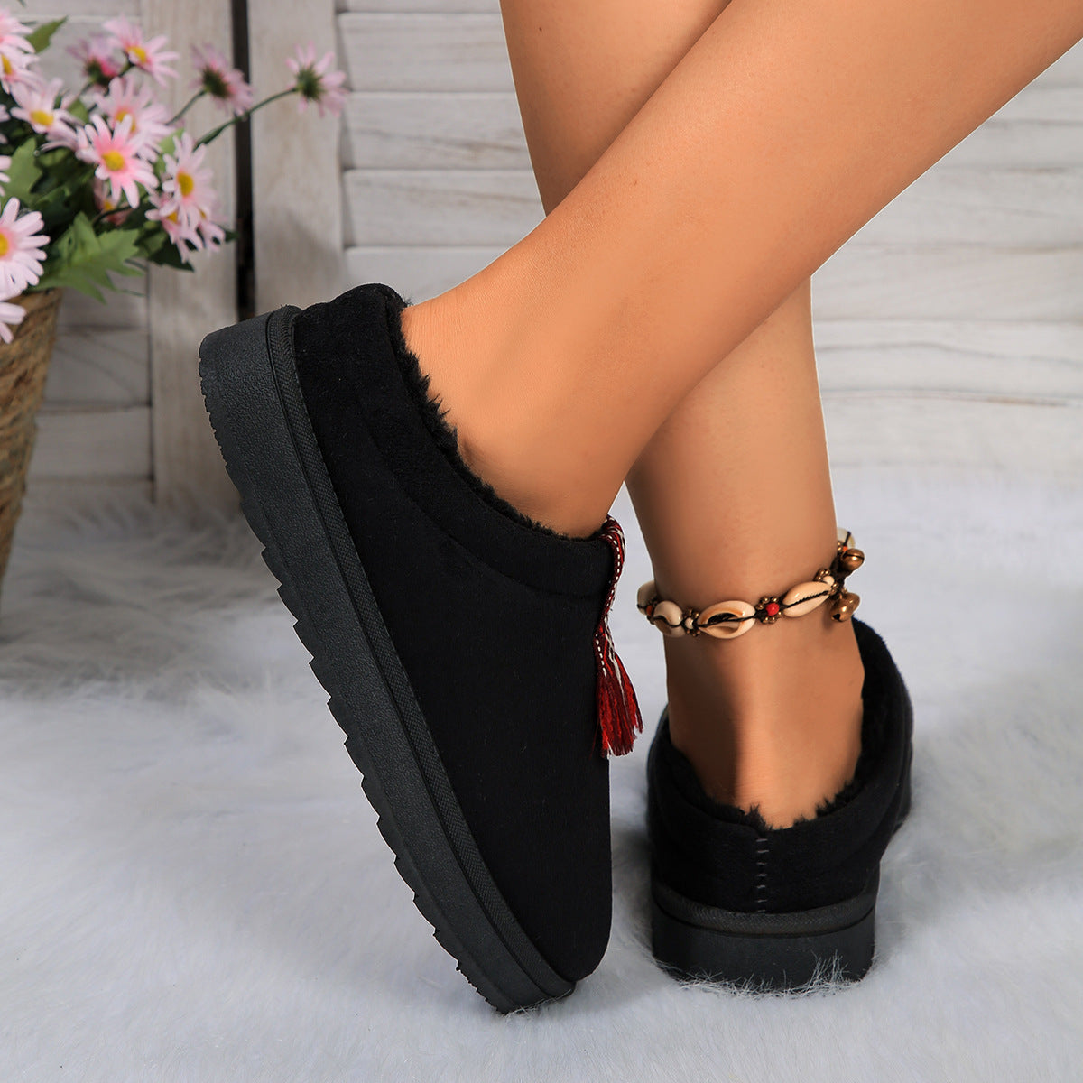 Plush suede shoes for women