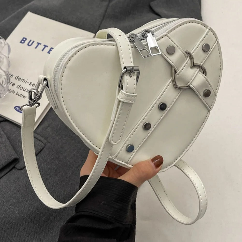 Jefna - Rivet bag in heart shape