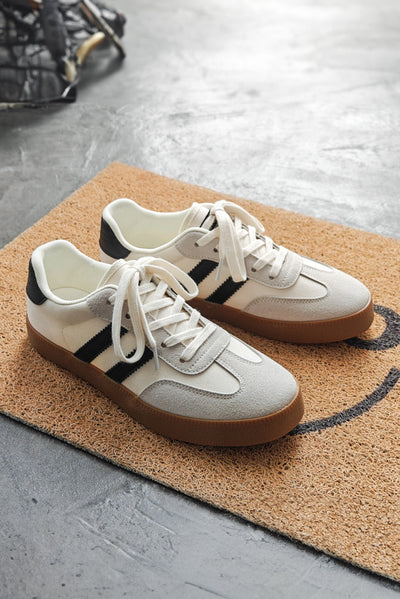 Katia - Flat striped sneakers with laces