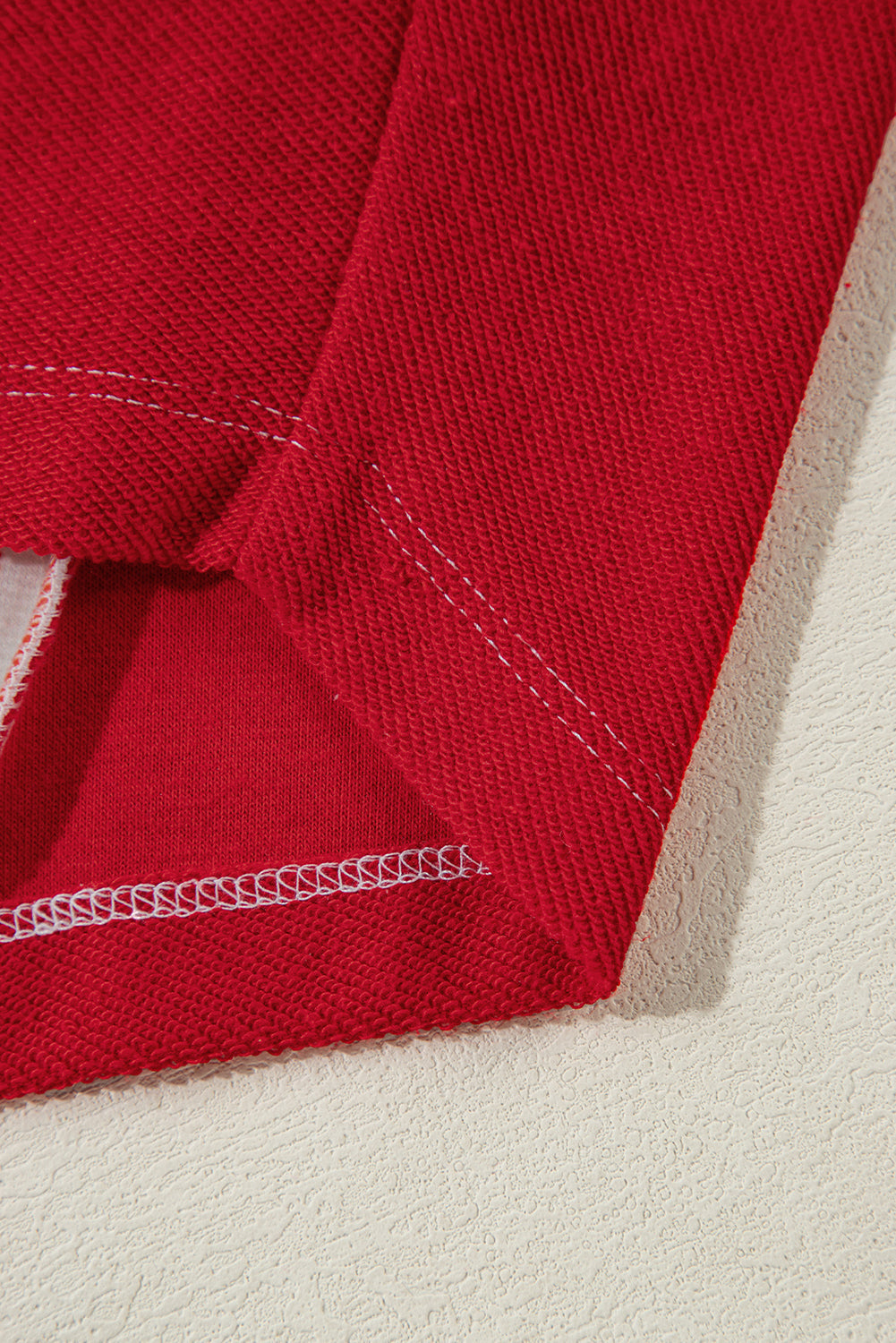 Vale - Oversized sweatshirt with stripes and contrasting V-neckline