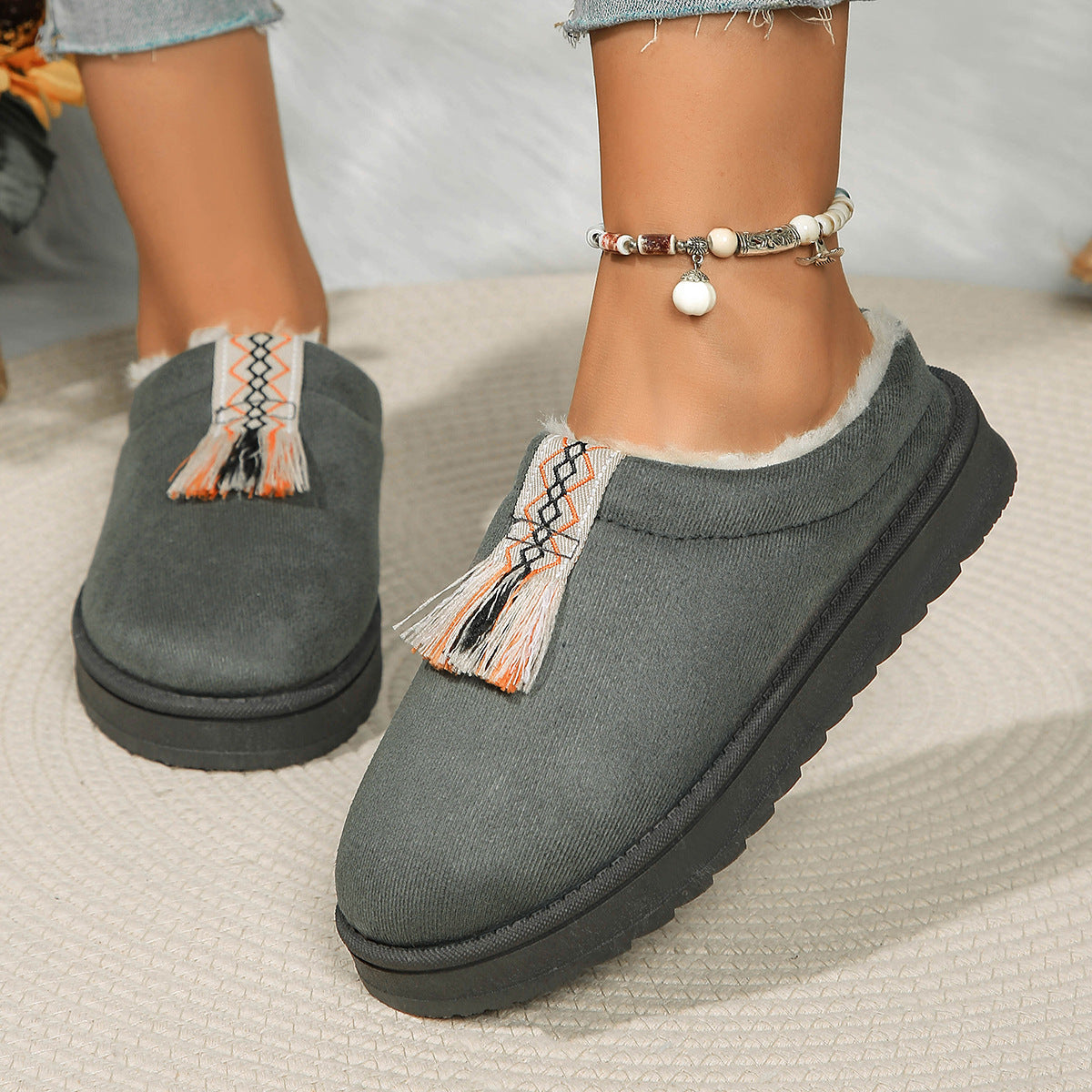 Plush suede shoes for women
