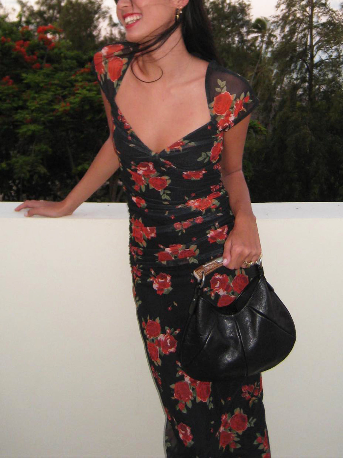 Júlia - Floral Print Ruched Side Midi Dress