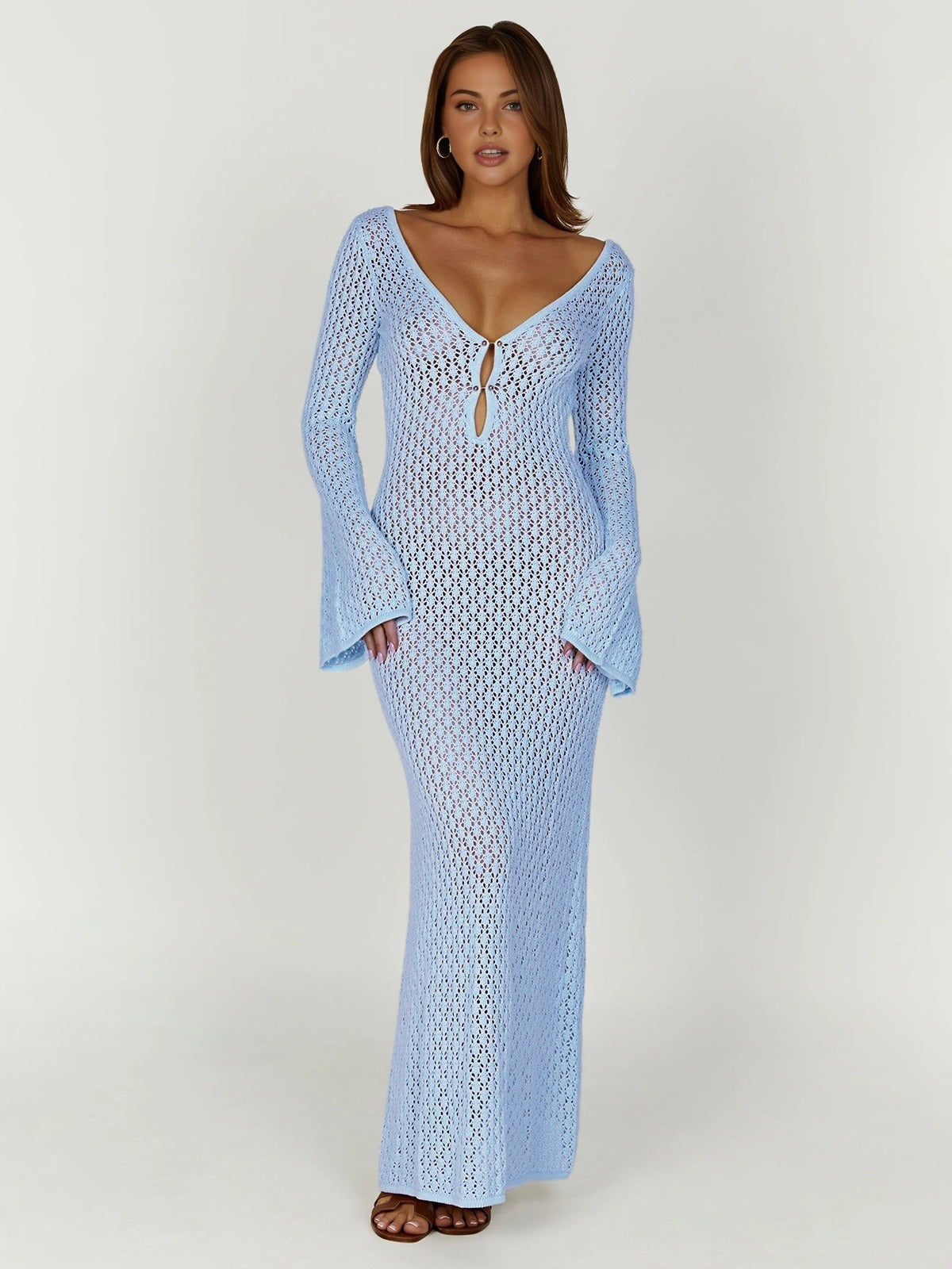 Mila - Long-sleeved dress with open back