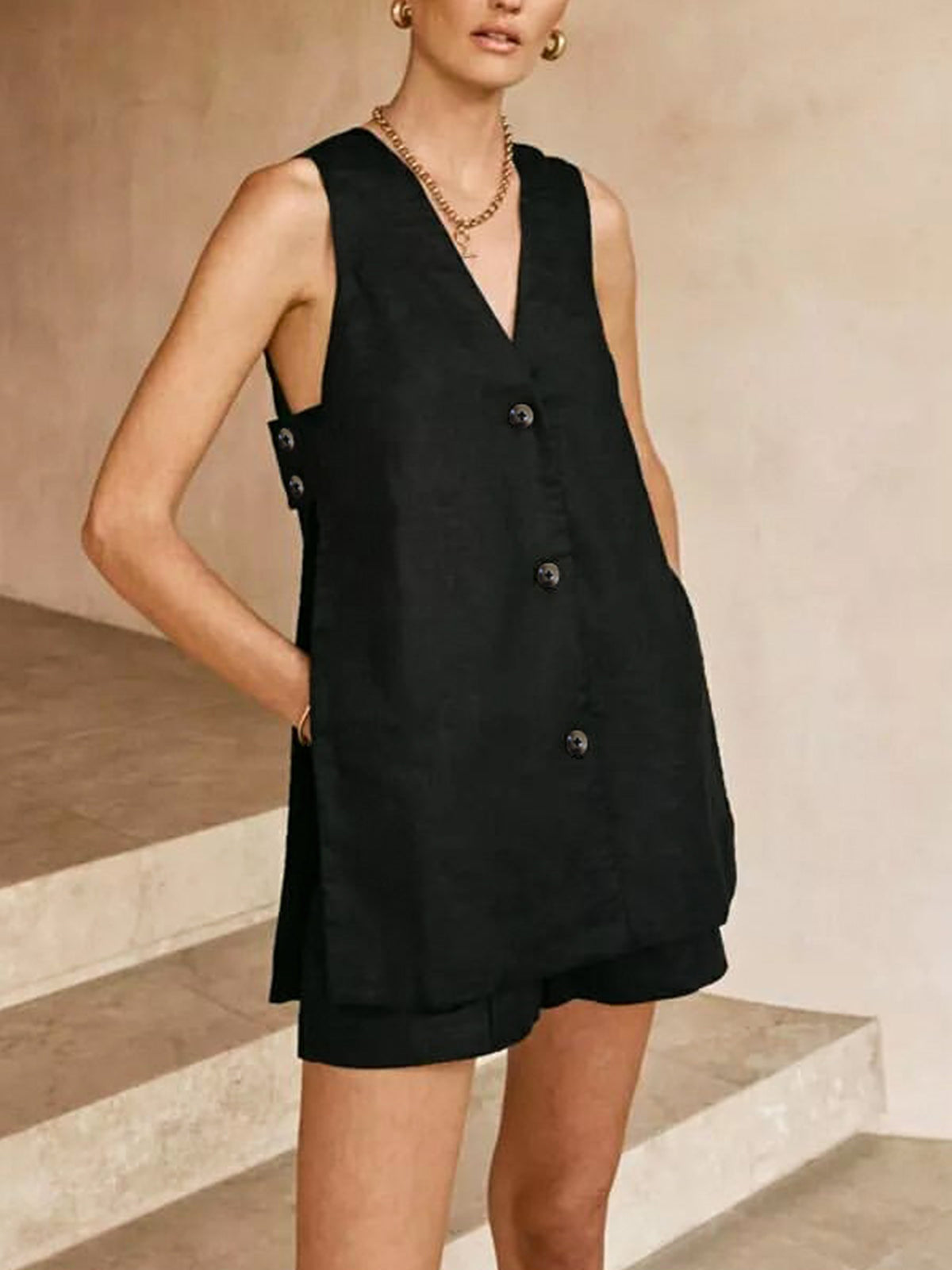 Silvia - V-neck Sleeveless Vest with High-waisted Shorts Set
