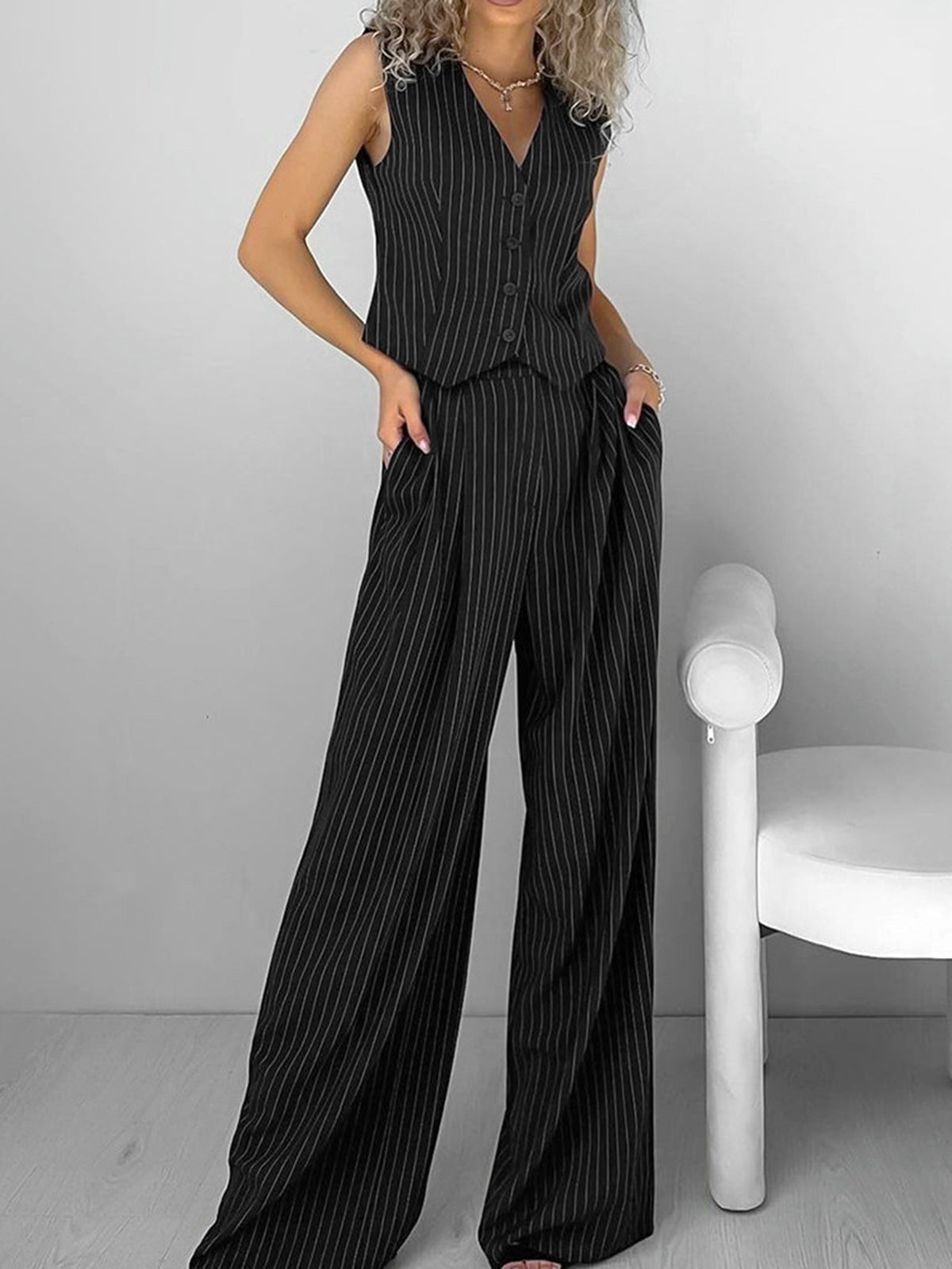 Set - Women - Sleeveless Pinstripe Vest and Wide-Leg Trousers - Tailored Fit - Diana