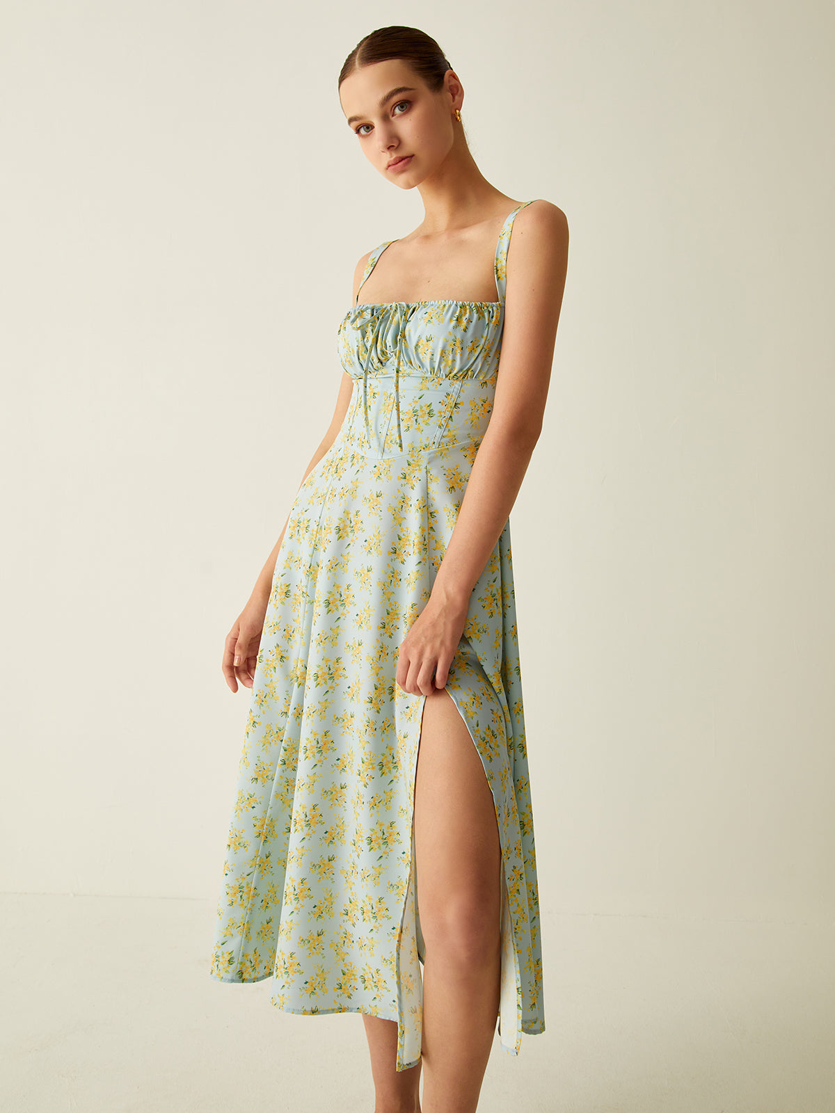 Gabrielle - Midi dress with floral pattern and slit, knotted