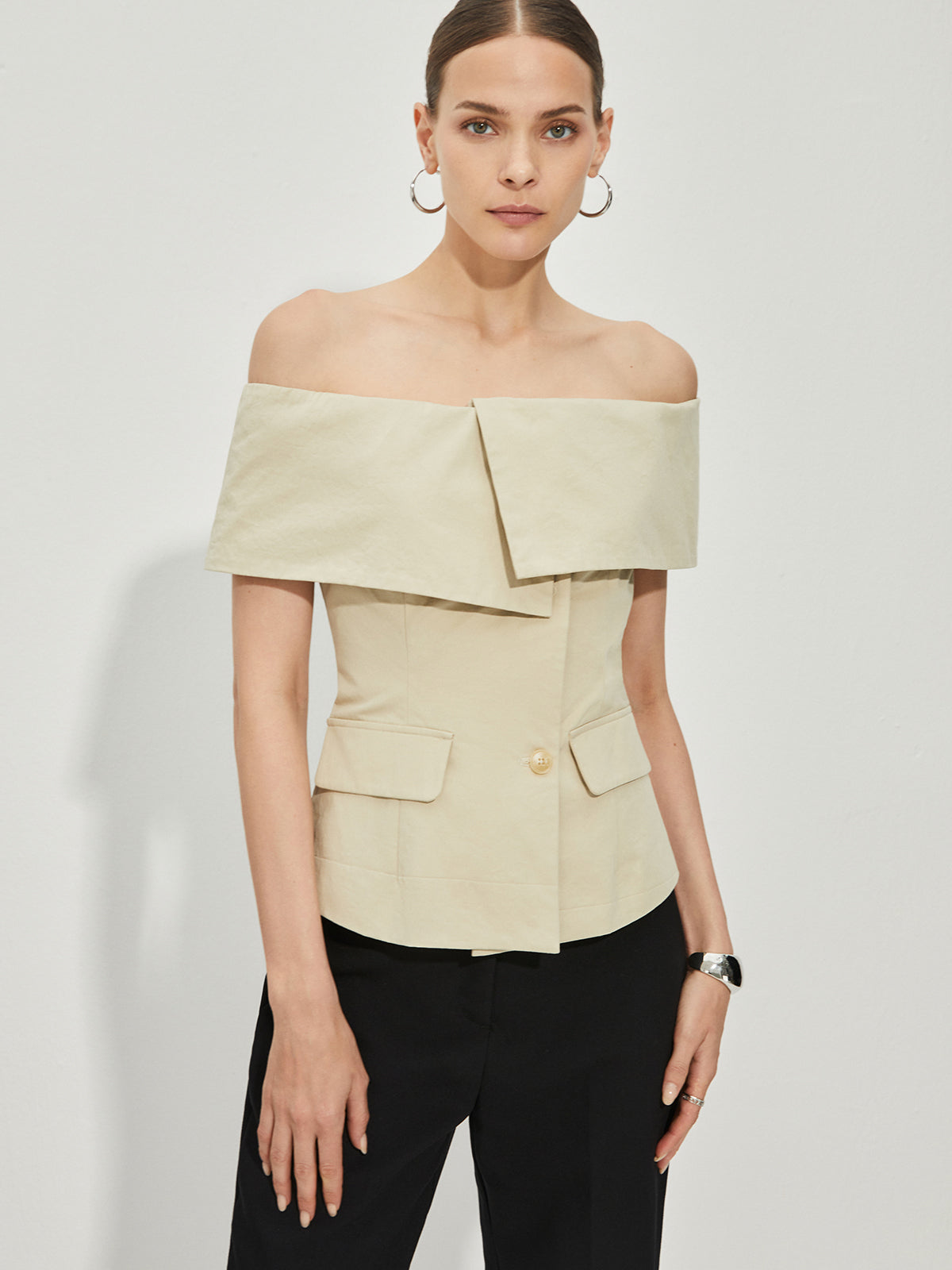 Kena - Off-shoulder blazer with patchwork pattern