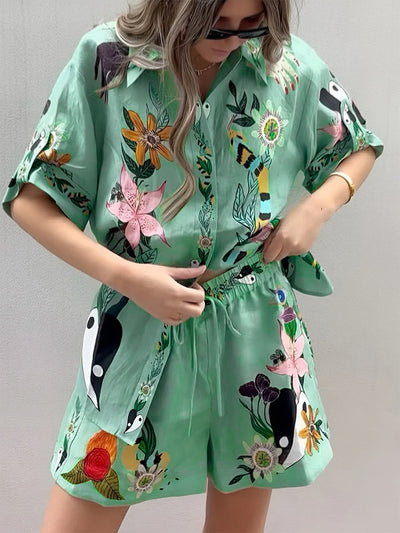 Set - Women - Short Sleeve Shirt and Shorts - Tropical Print - Verde
