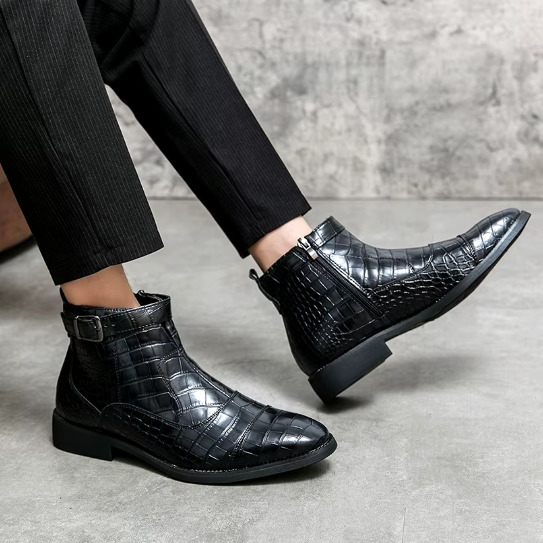 Elegant leather Chelsea boots for men