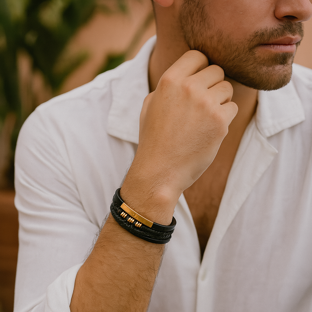 Sophisticated Vintage - Luxurious leather strap