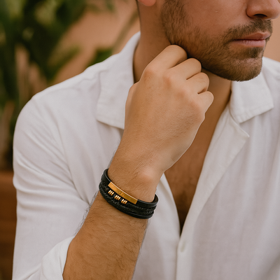 Sophisticated Vintage - Luxurious leather strap