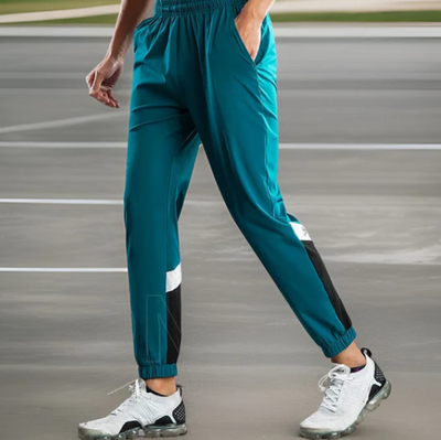 High-quality men's training trousers with a fashionable look