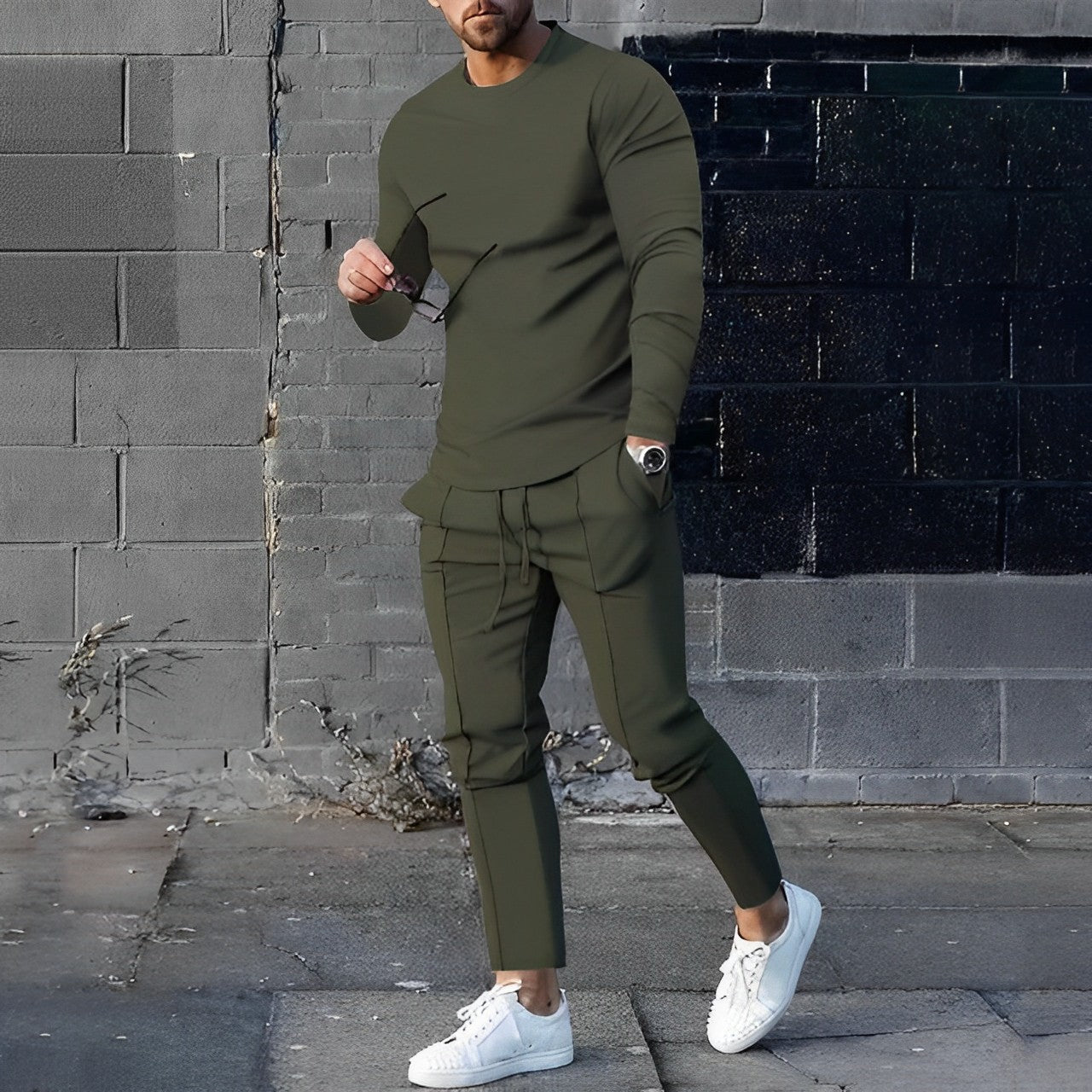 Set - Men - Long Sleeve T-Shirt and Cropped Joggers - Elian