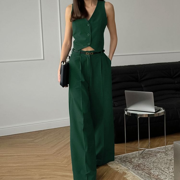 Kenny - Two-piece sleeveless business casual ensemble