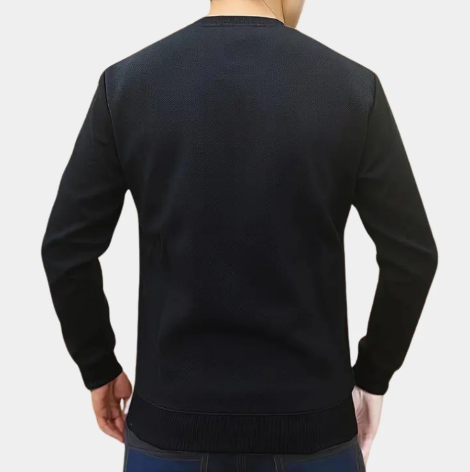 Comfortable men's sweatshirt with a round neckline